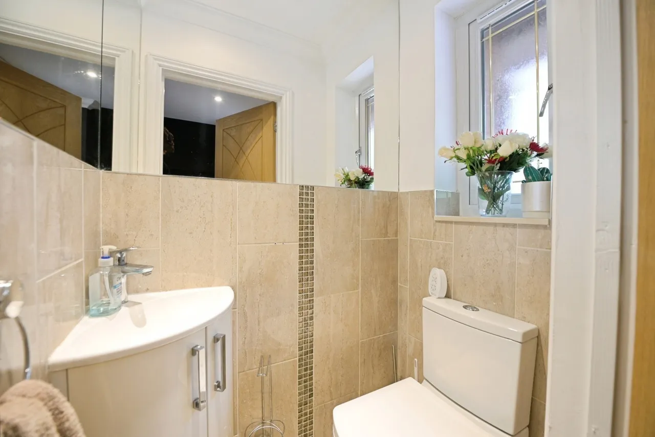 Broxhill Road, Havering-Atte-Bower, Romford, RM4, photo 26