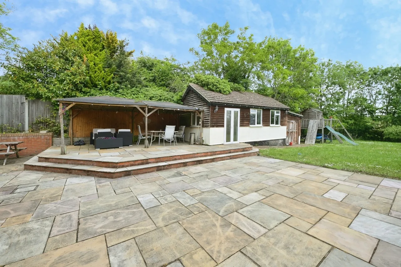 Broxhill Road, Havering-Atte-Bower, Romford, RM4, photo 35