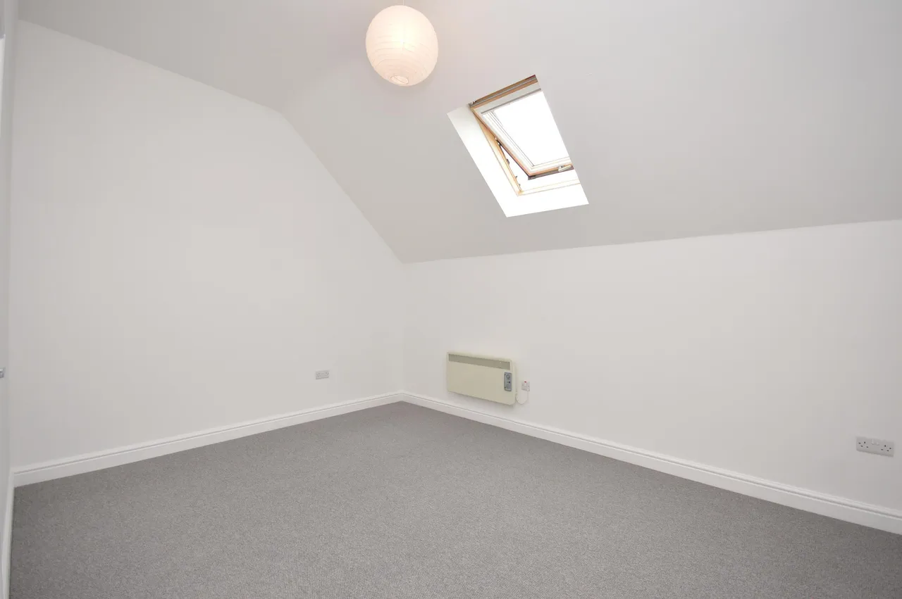 Palace Gate WELLINGBOROUGH, NN9, photo 4