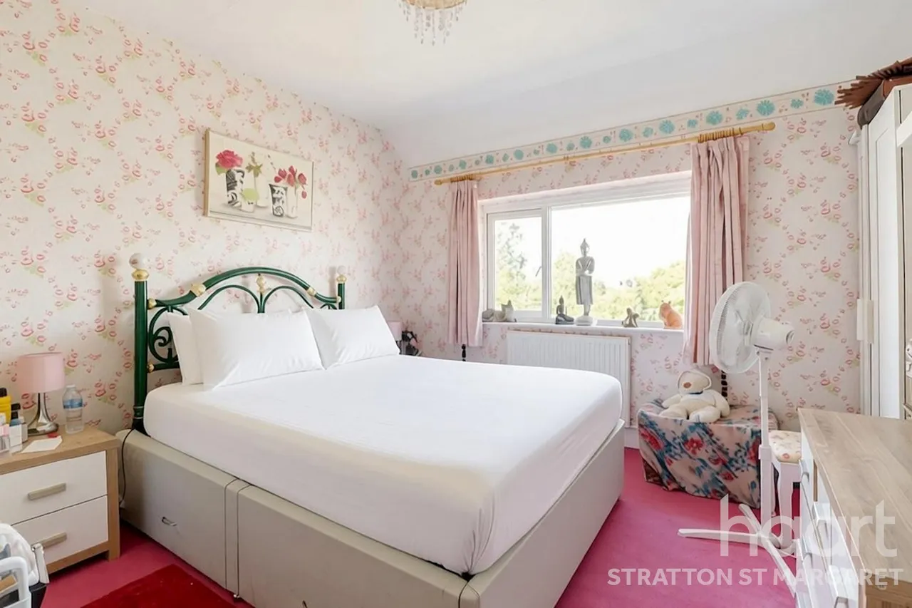 Upham Road, Swindon, SN3, photo 8