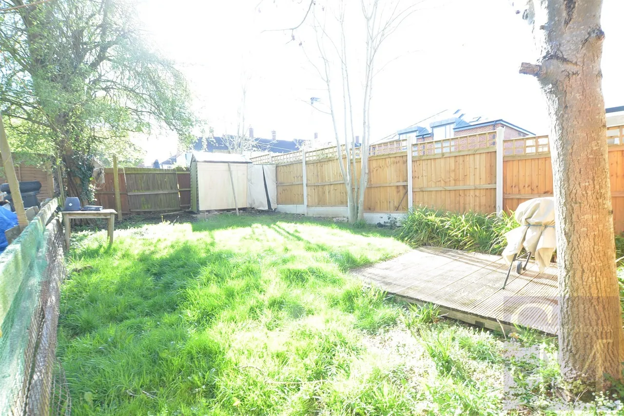 Loughton, IG10, photo 10