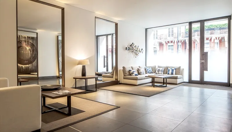 3 bed flat to rent, Green Street, Mayfair, W1K