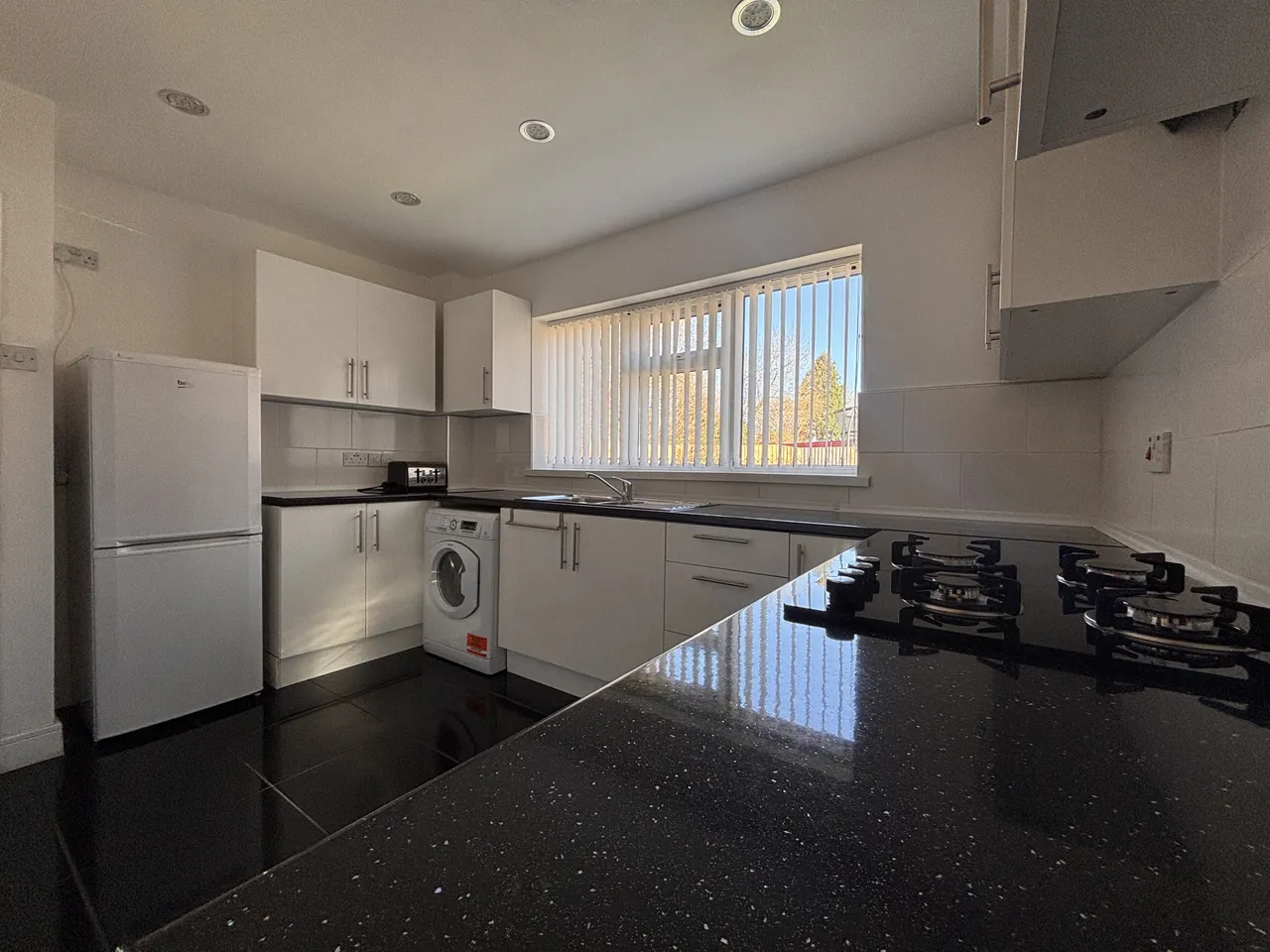 Evesham Crescent, WS3, photo 4