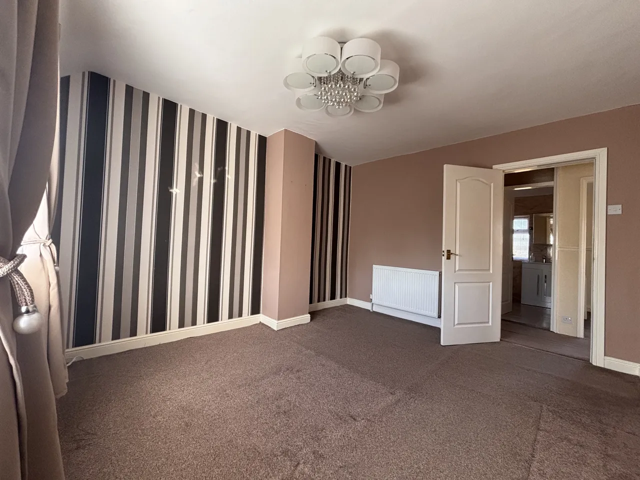 Evesham Crescent, WS3, photo 11