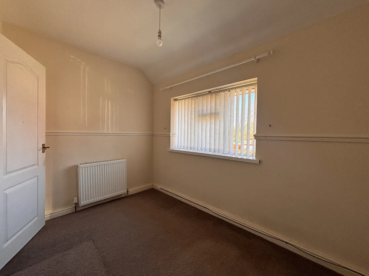 Evesham Crescent, WS3, photo 13
