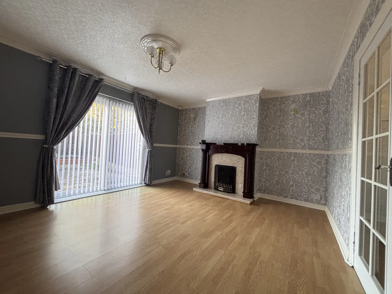 Evesham Crescent, WS3, photo 2