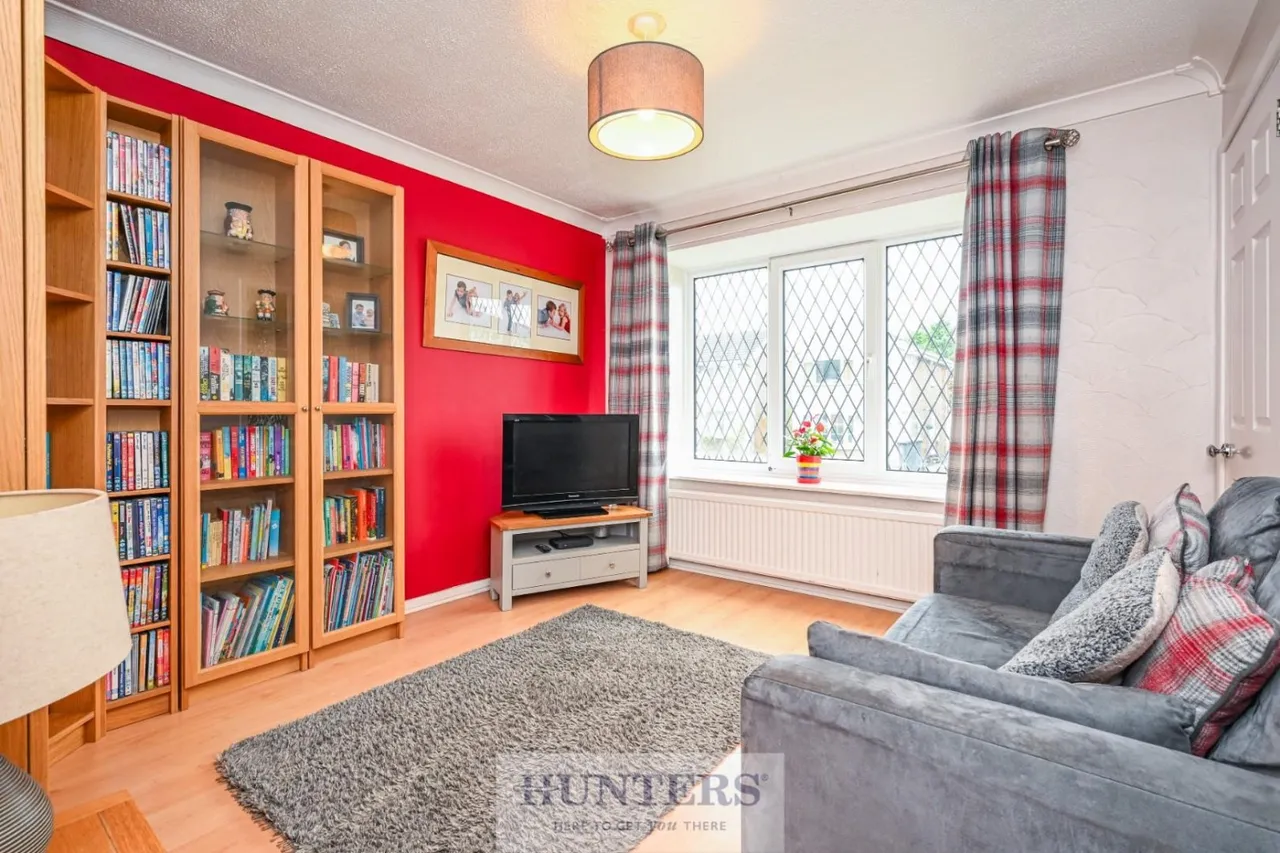 Field Avenue, Thorpe Willoughby, YO8, photo 10