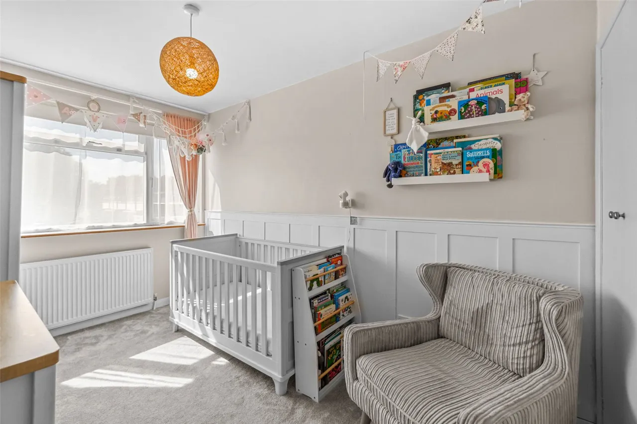 Peregrine Road, Sunbury, TW16 6JL, photo 6