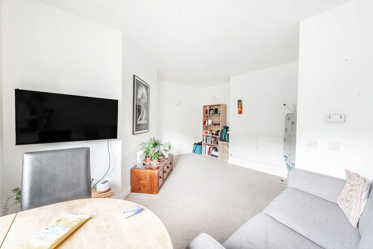 276 Atwood House, Beckford Close, London, photo 4