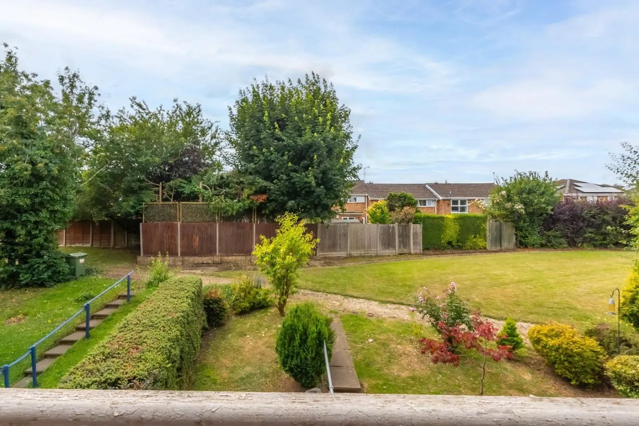 Bideford Court, Bideford Green, LU7, photo 11