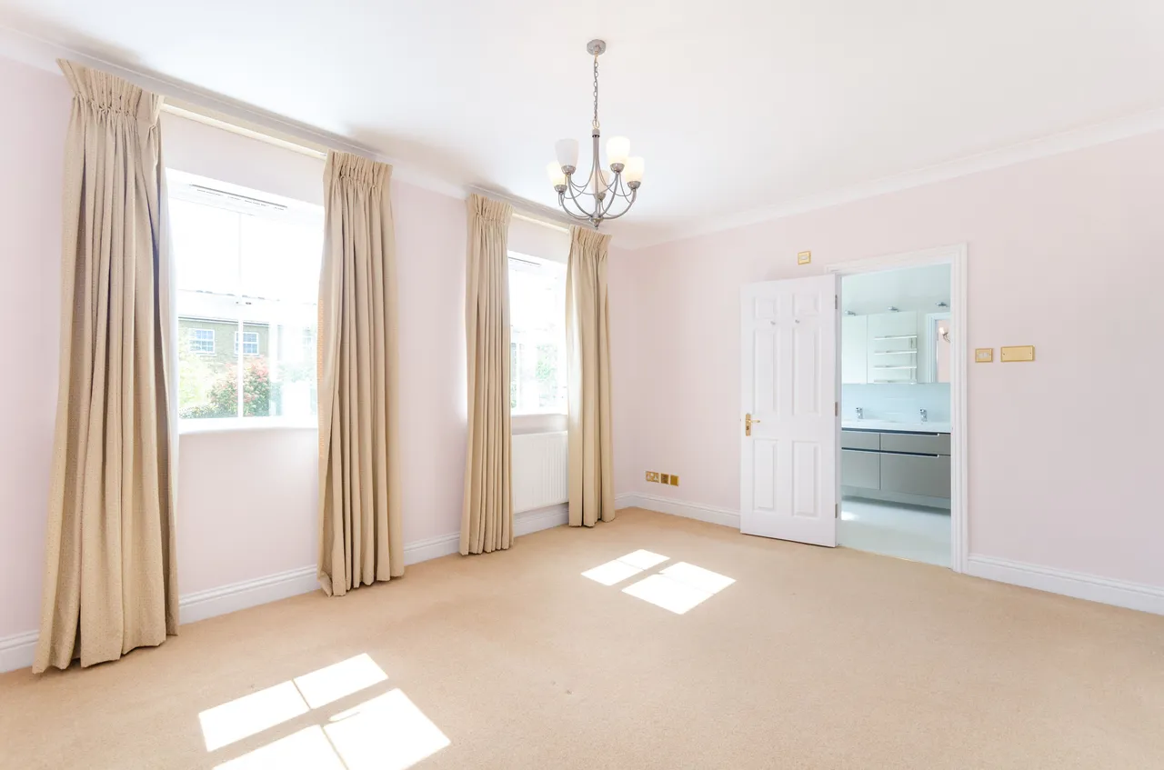 Surbiton, KT6, photo 6