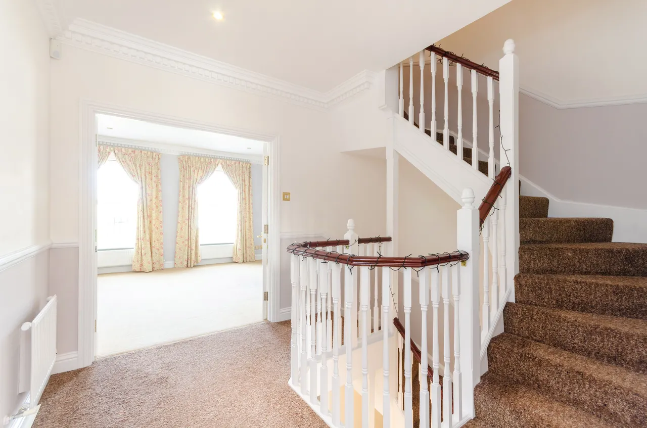 Surbiton, KT6, photo 16