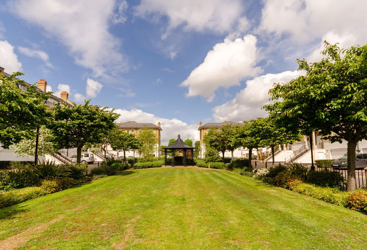 Surbiton, KT6, photo 7