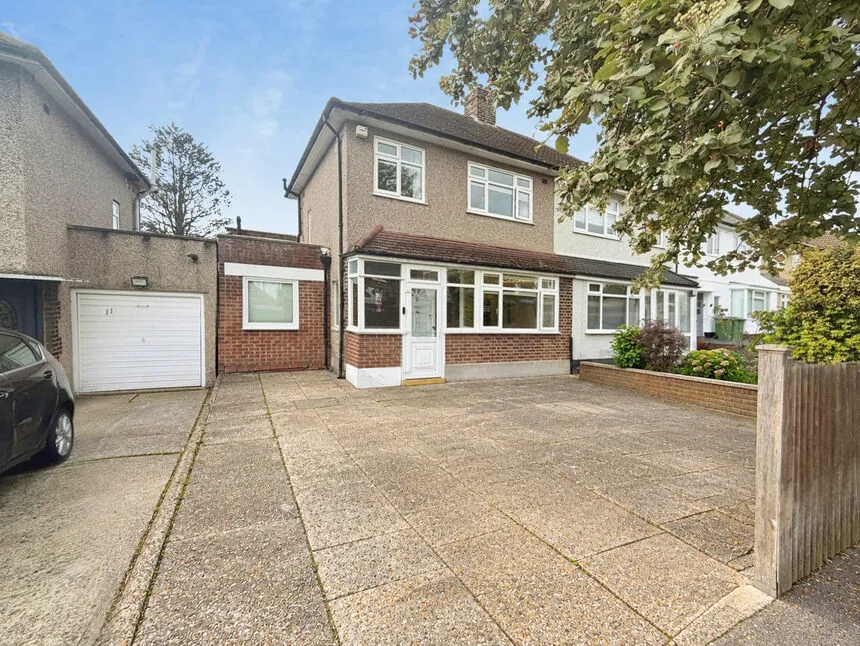 4 bed house for sale, Arbroath Road, London, SE9