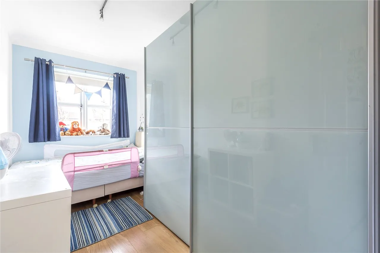 Harvey Drive, Hampton, TW12 2FB, photo 17