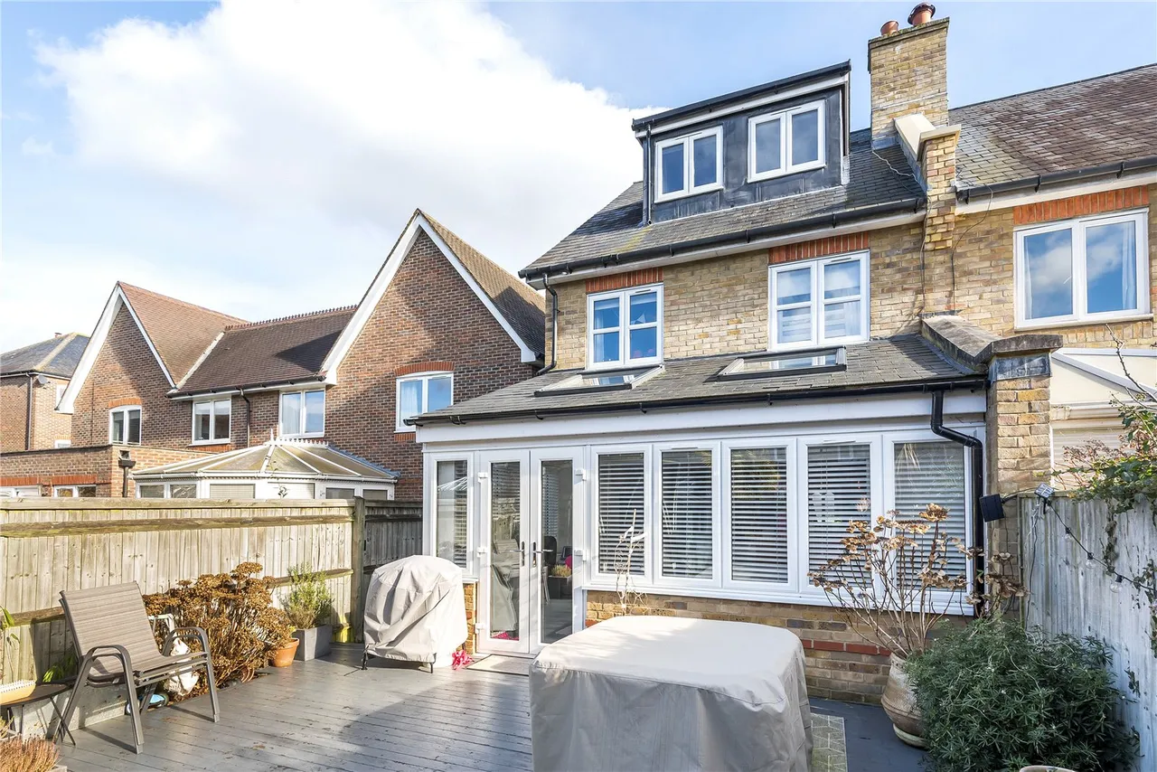 Harvey Drive, Hampton, TW12 2FB, photo 19