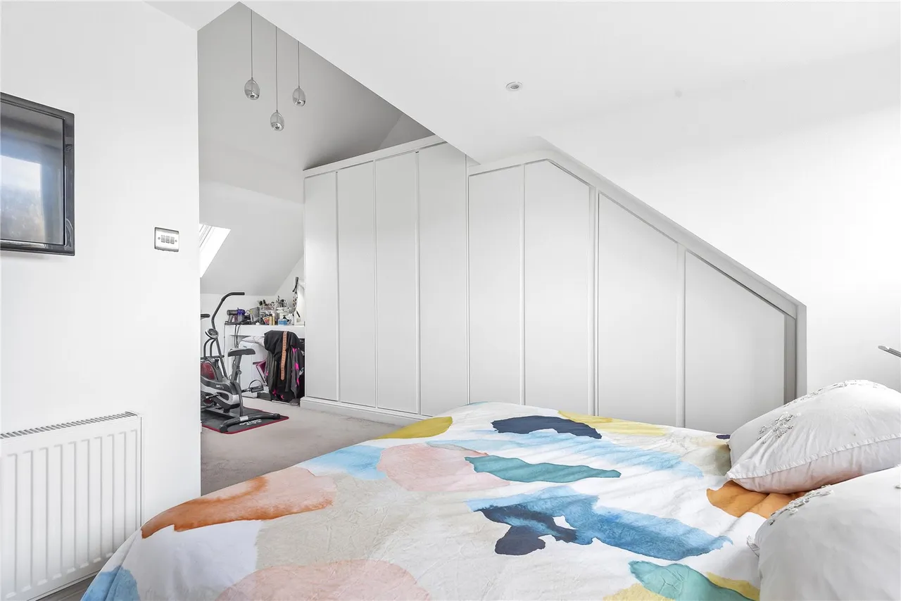 Harvey Drive, Hampton, TW12 2FB, photo 15