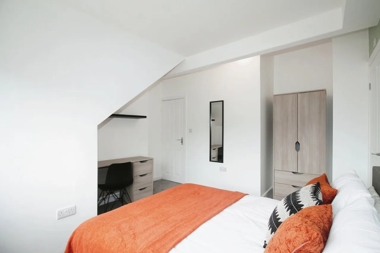 Cardigan Road, Hyde Park, LS6, photo 10