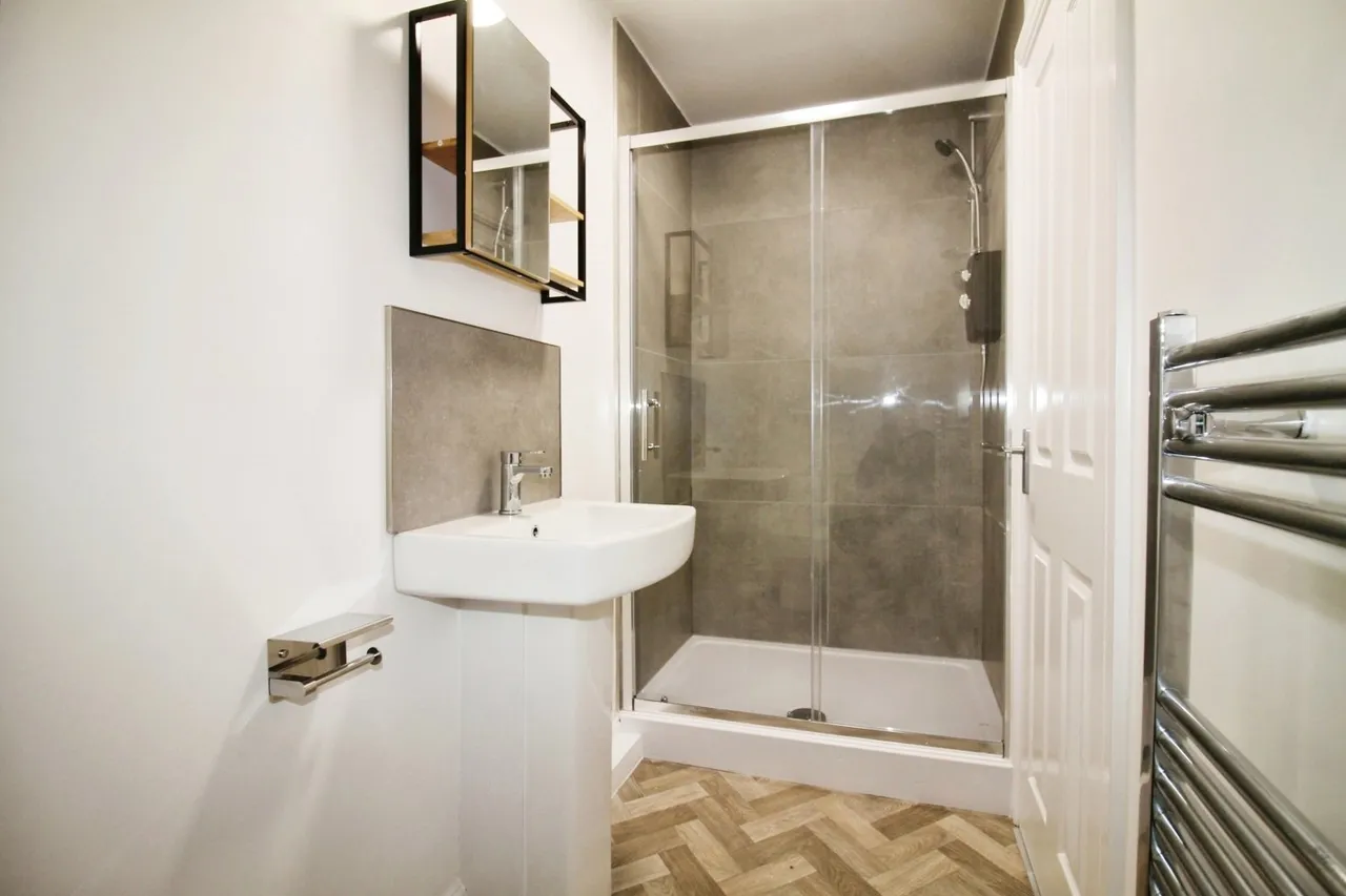 Cardigan Road, Hyde Park, LS6, photo 17