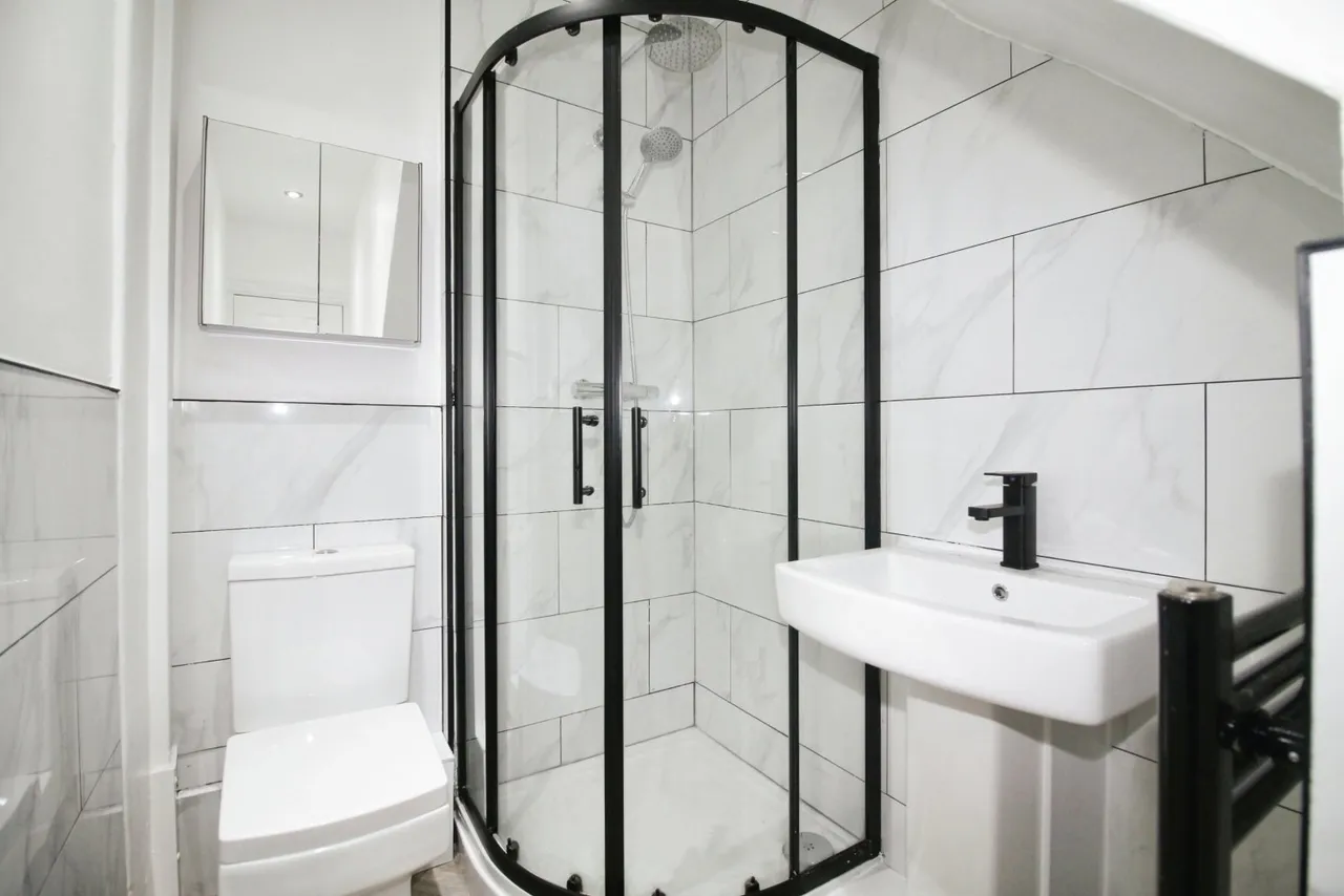 Cardigan Road, Hyde Park, LS6, photo 18