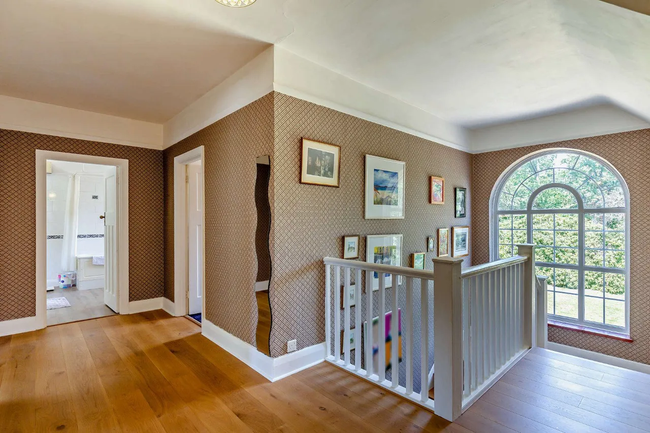 Echo Barn Lane, Wrecclesham, Farnham, Surrey, GU10 4NG, photo 12