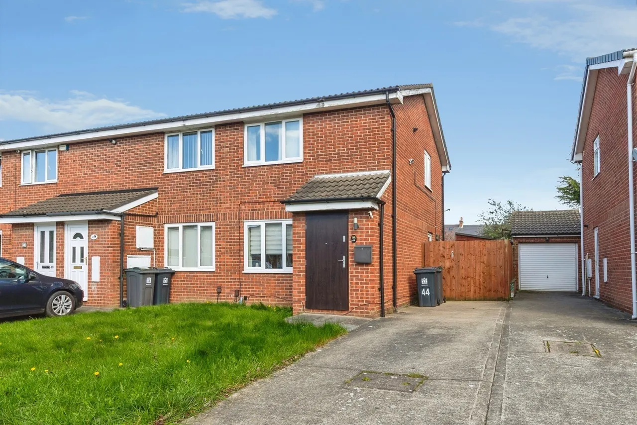 2 bed house for sale — Thomas Court, Darlington, Durham, DL1