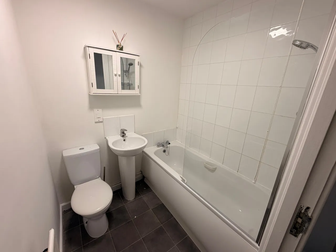 Chaucer Street, NG18, photo 5