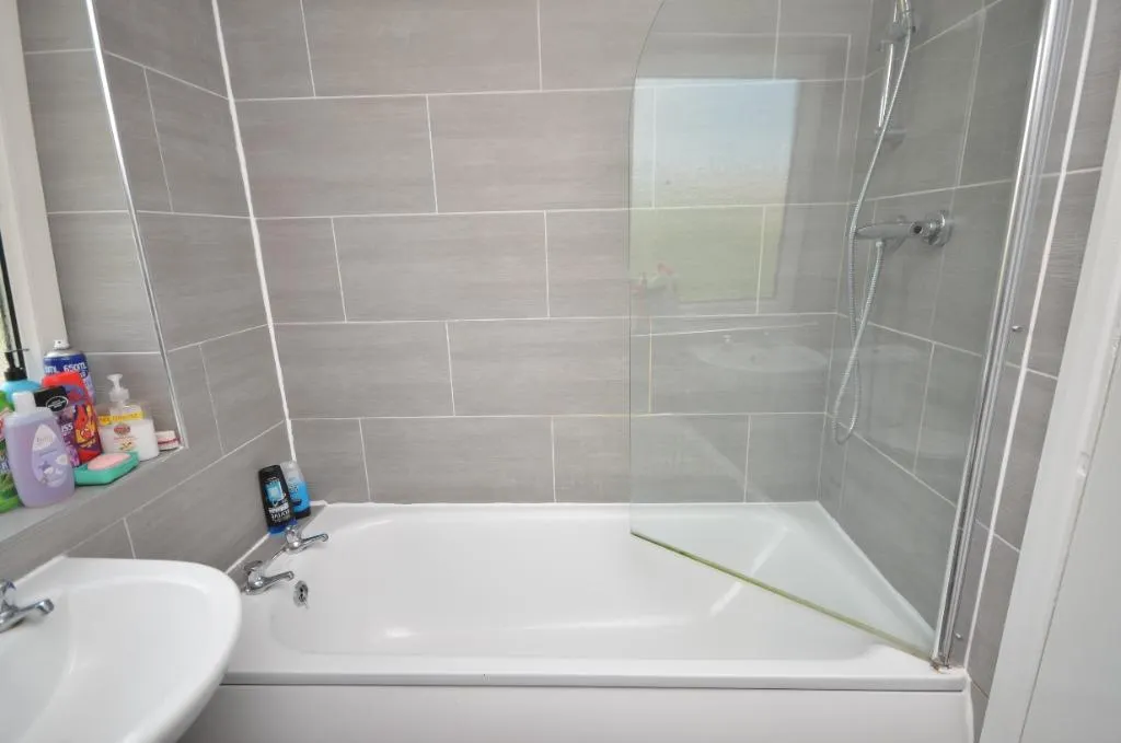 Chelveston Drive, Corby, NN17, photo 7