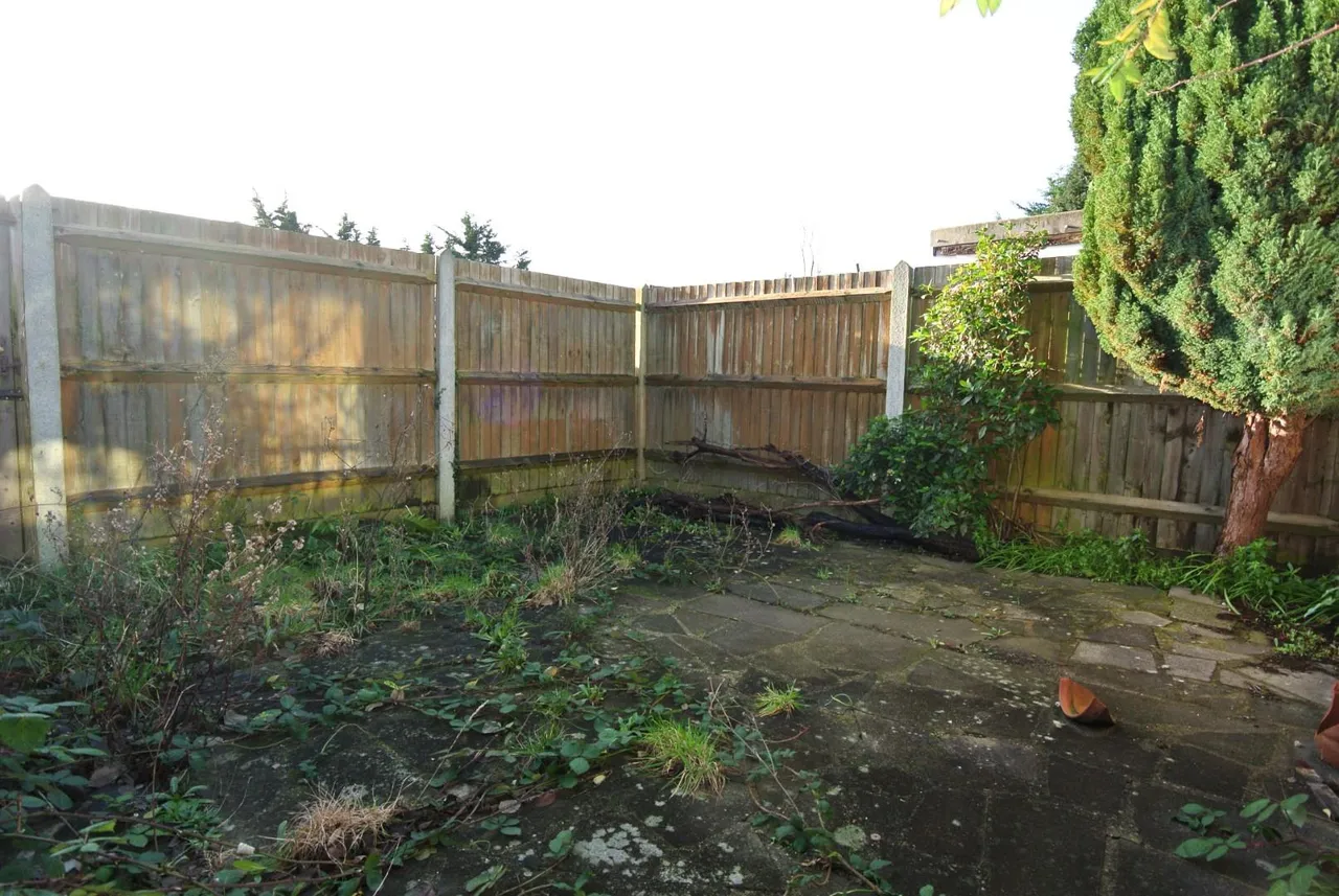 London Road, Ashford, Surrey, TW15 3AB, photo 11