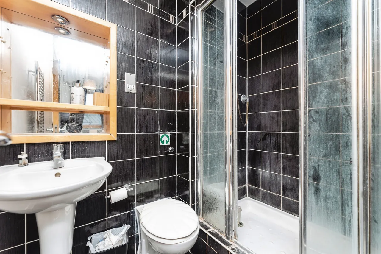 Bowman Lane, Leeds, LS10, photo 12