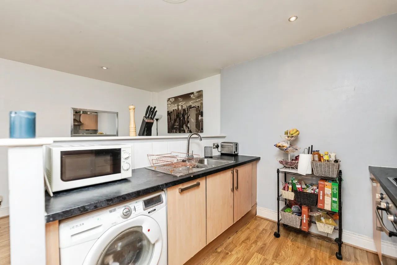 Bowman Lane, Leeds, LS10, photo 7