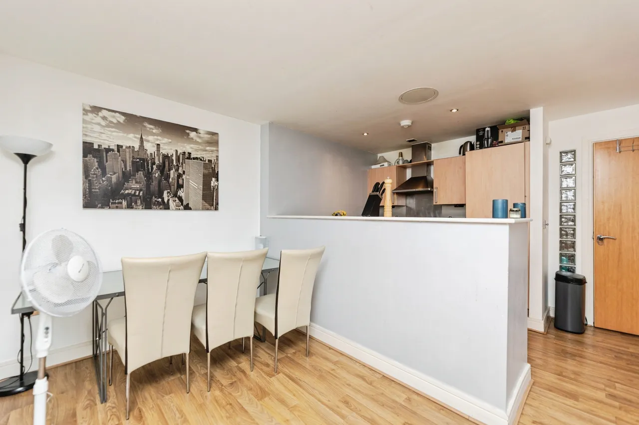 Bowman Lane, Leeds, LS10, photo 4