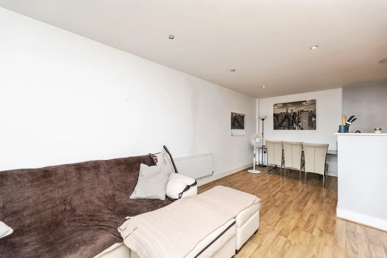 Bowman Lane, Leeds, LS10, photo 5