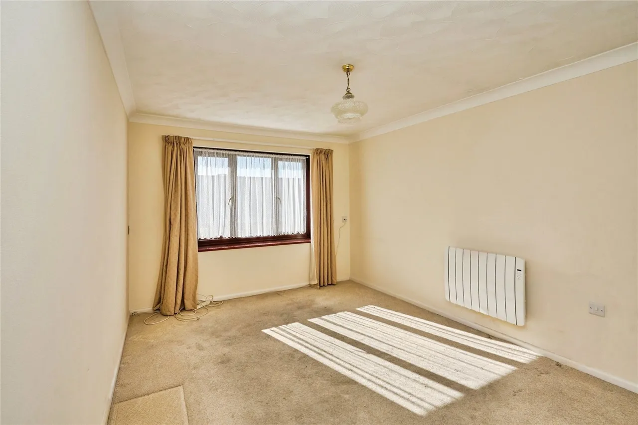 Trafalgar Road, Newport, PO30, photo 5