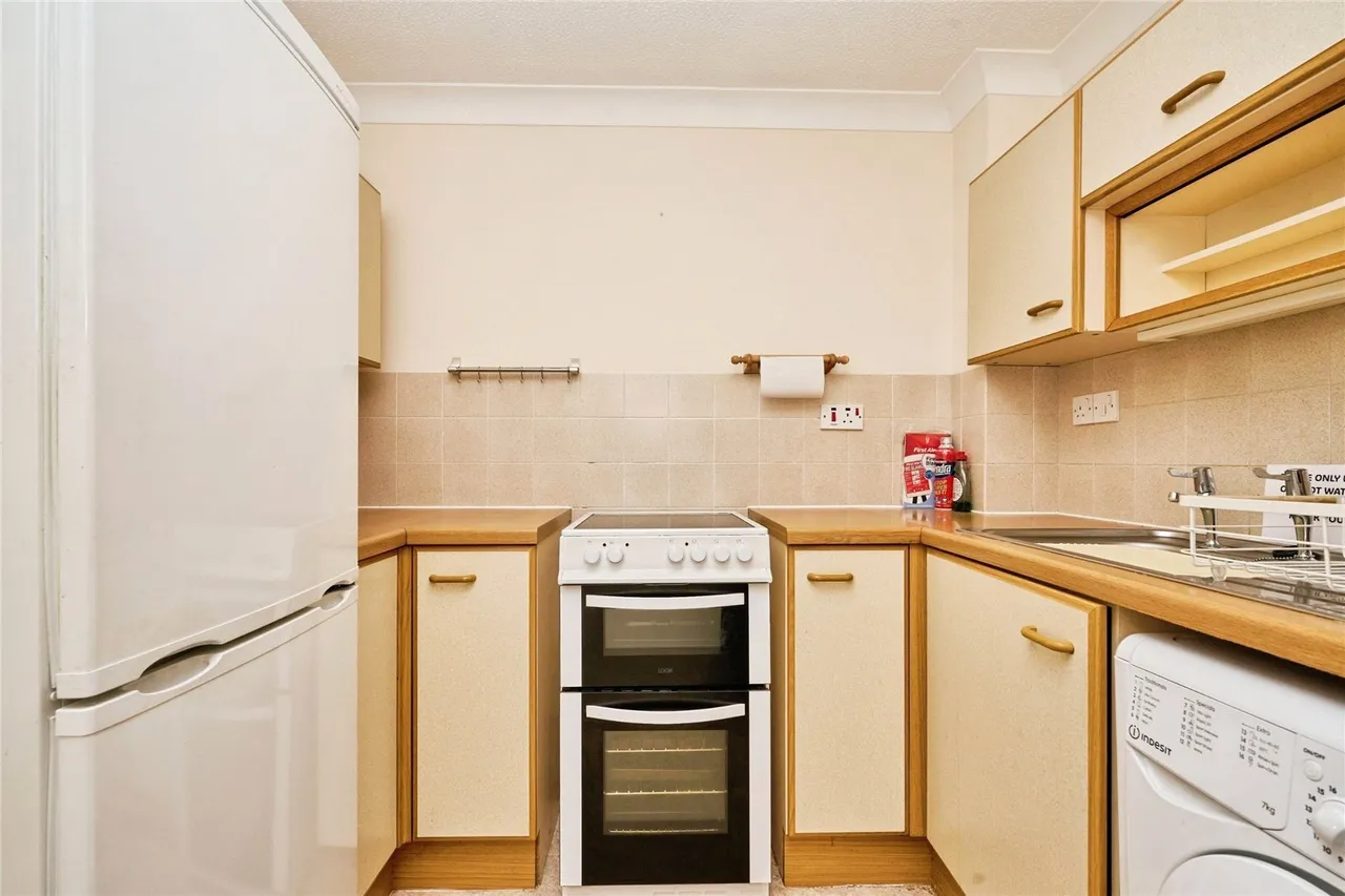 Trafalgar Road, Newport, PO30, photo 4