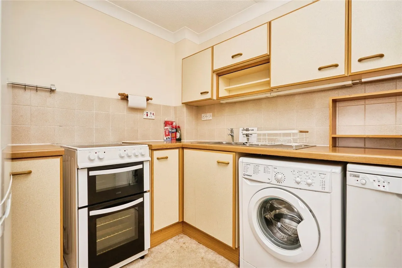 Trafalgar Road, Newport, PO30, photo 3