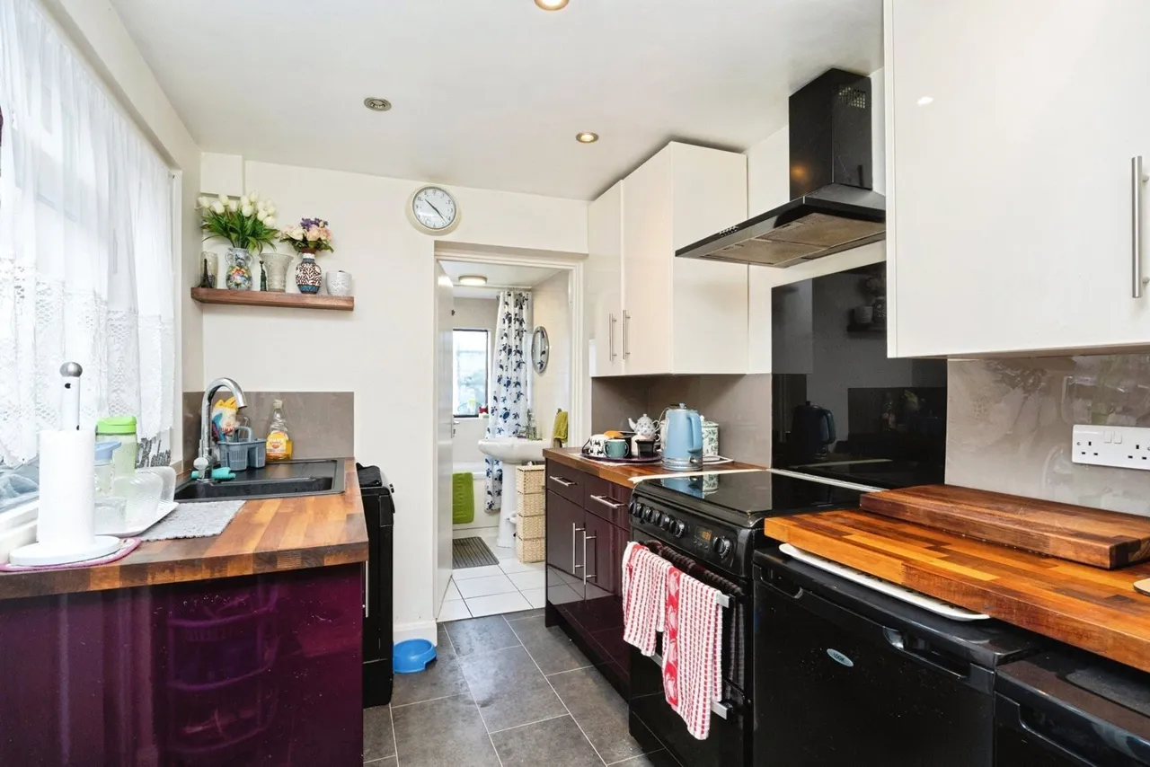 Douglas Road, Hornchurch, RM11, photo 5