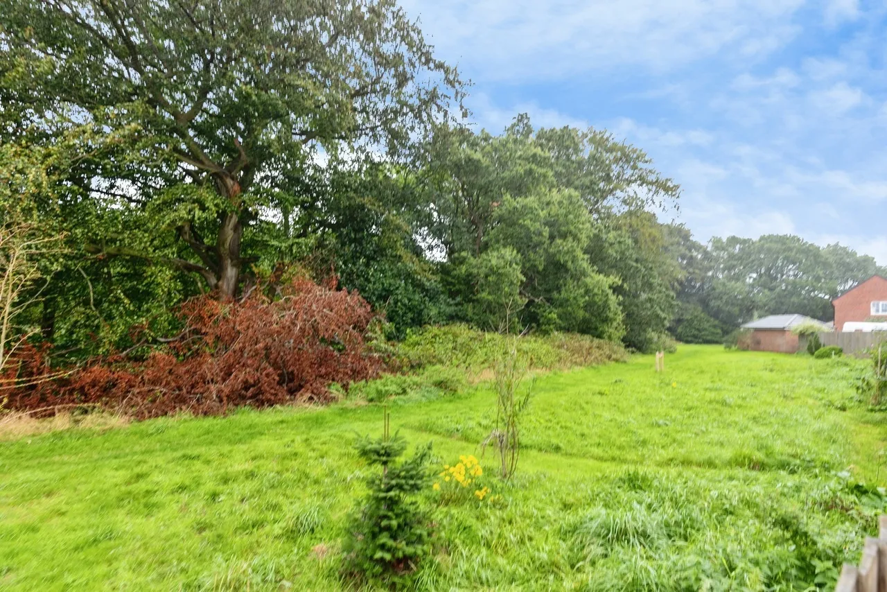 Booth Avenue, Chorley, Lancashire, PR7, photo 5