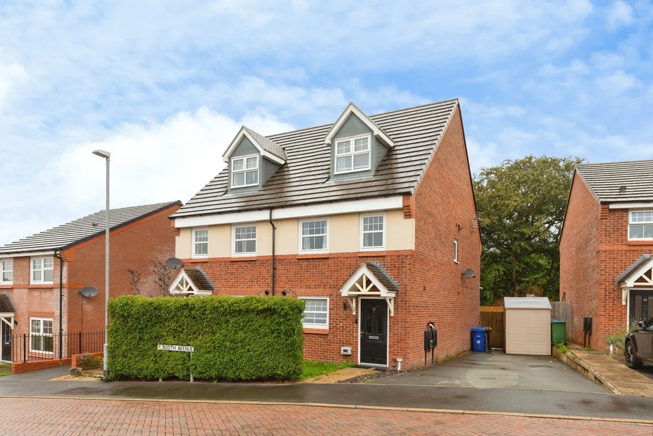 3 bed house for sale — Booth Avenue, Chorley, Lancashire, PR7