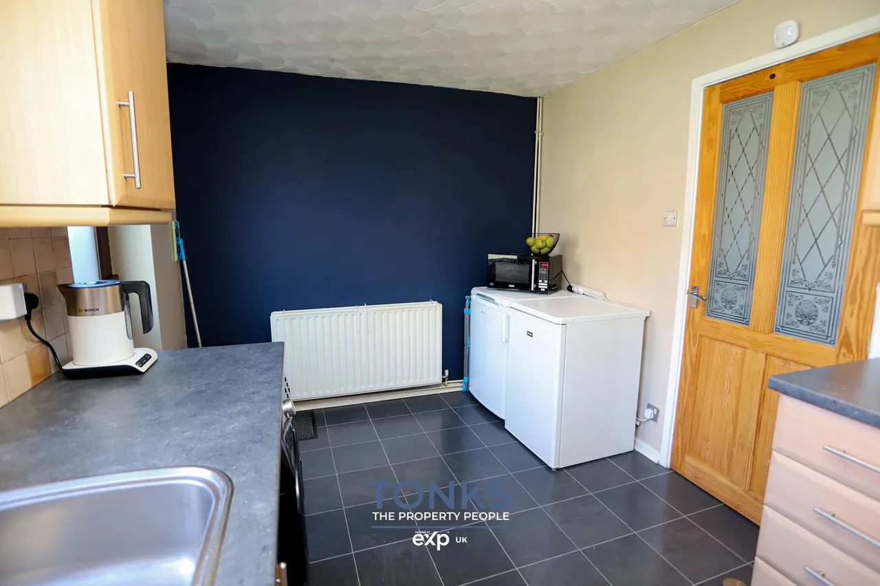 Roach Close, Brierley Hill, DY5, photo 7