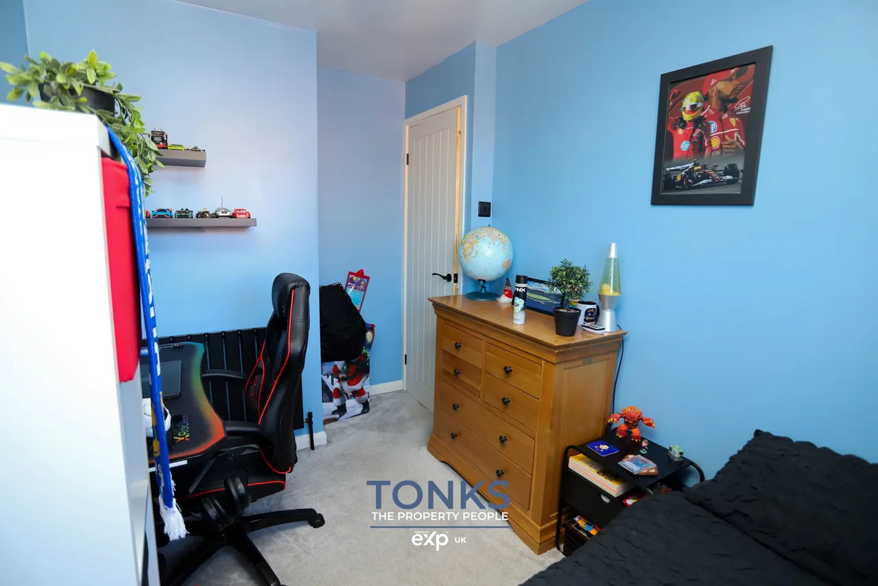Roach Close, Brierley Hill, DY5, photo 12