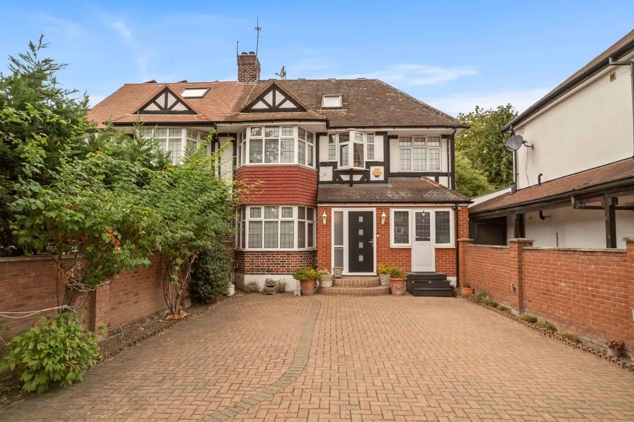 6 bed house for sale — Beverley Way, Wimbledon, London, SW20 0AW