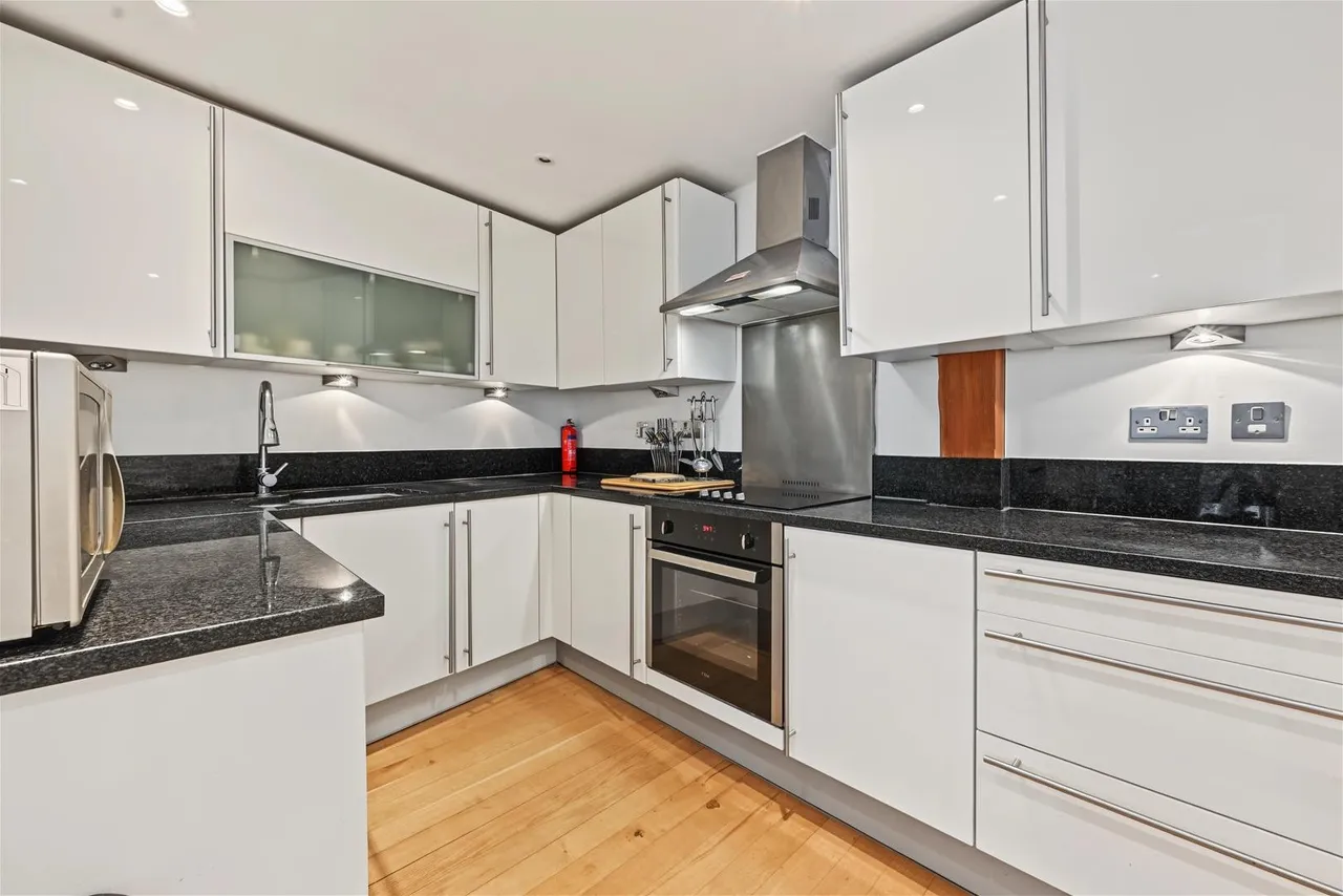North End Way, London, photo 15