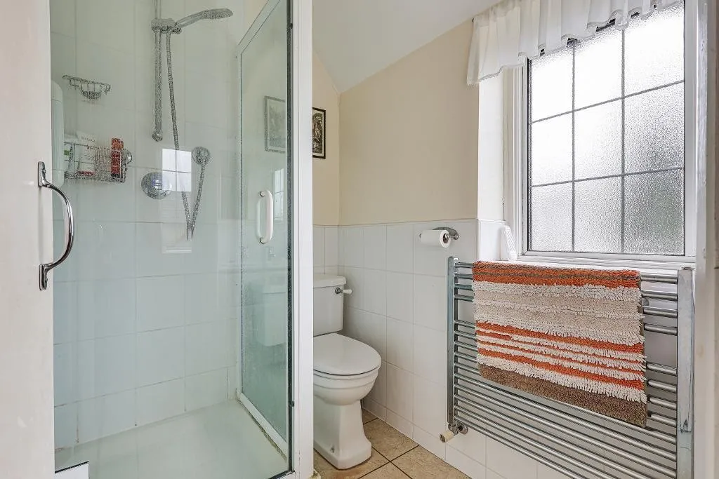 Farleigh Road, Warlingham, photo 18