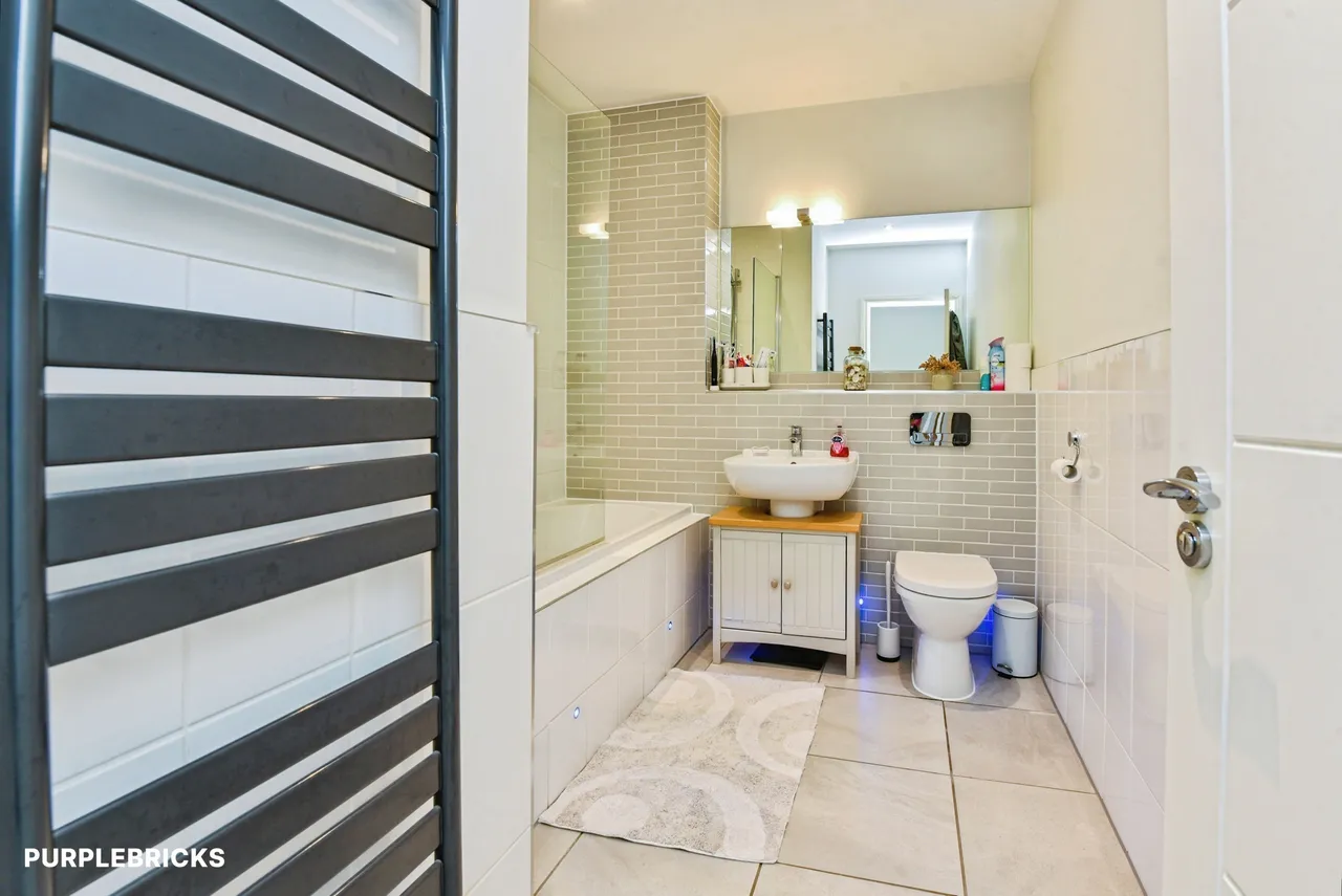 Elmhurst Gardens, Trowbridge, BA14, photo 14