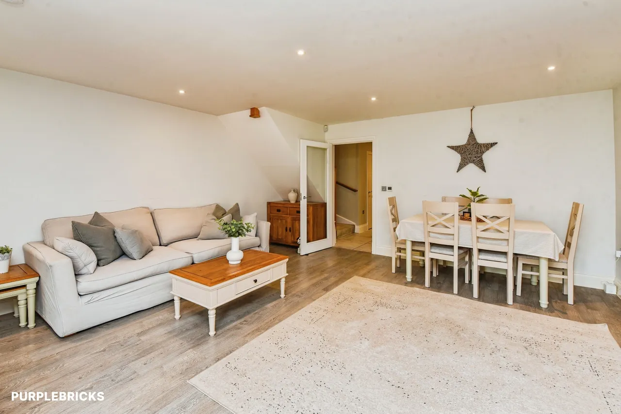 Elmhurst Gardens, Trowbridge, BA14, photo 6