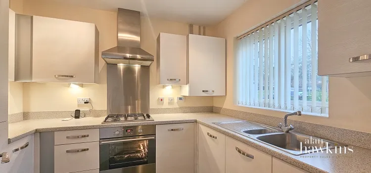 St. Josephs Way, Lyneham, SN15, photo 2