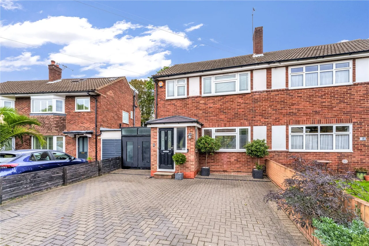 3 bed house for sale — Princes Close, Teddington, TW11 0RX