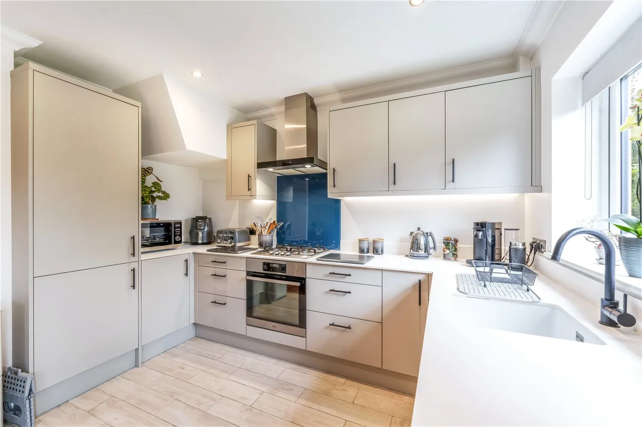 Princes Close, Teddington, TW11 0RX, photo 5
