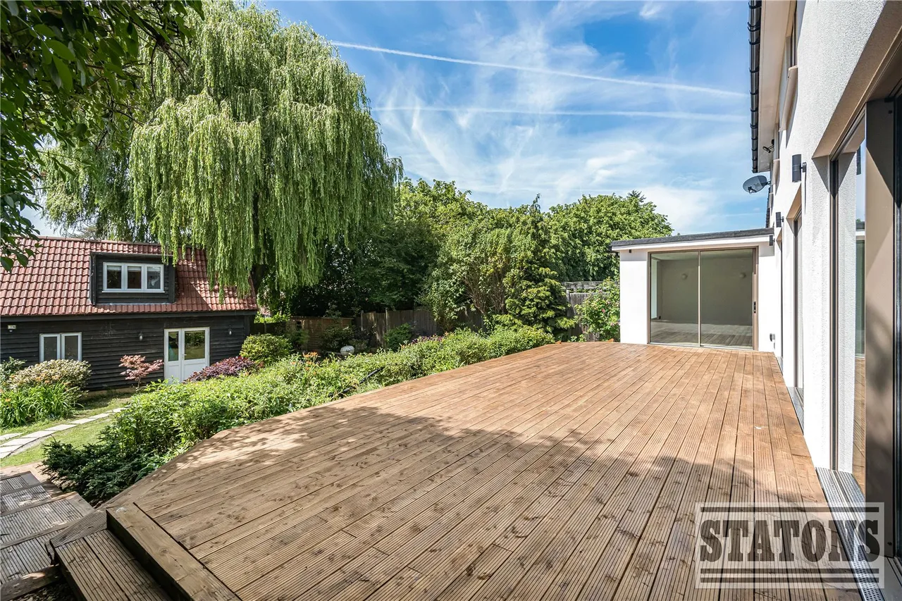 Westwood Close, Potters Bar, Hertfordshire, EN6 1LH, photo 25